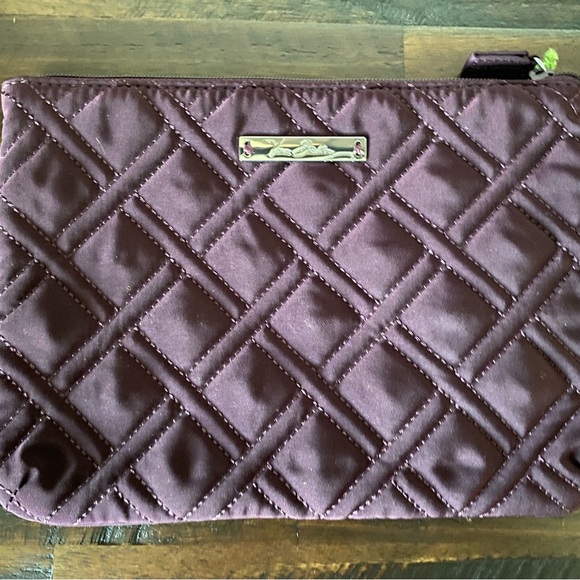 Vera Bradley Cosmetic Wine Quilted Makeup Bag Brand New W/Tags - Picture 3 of 4